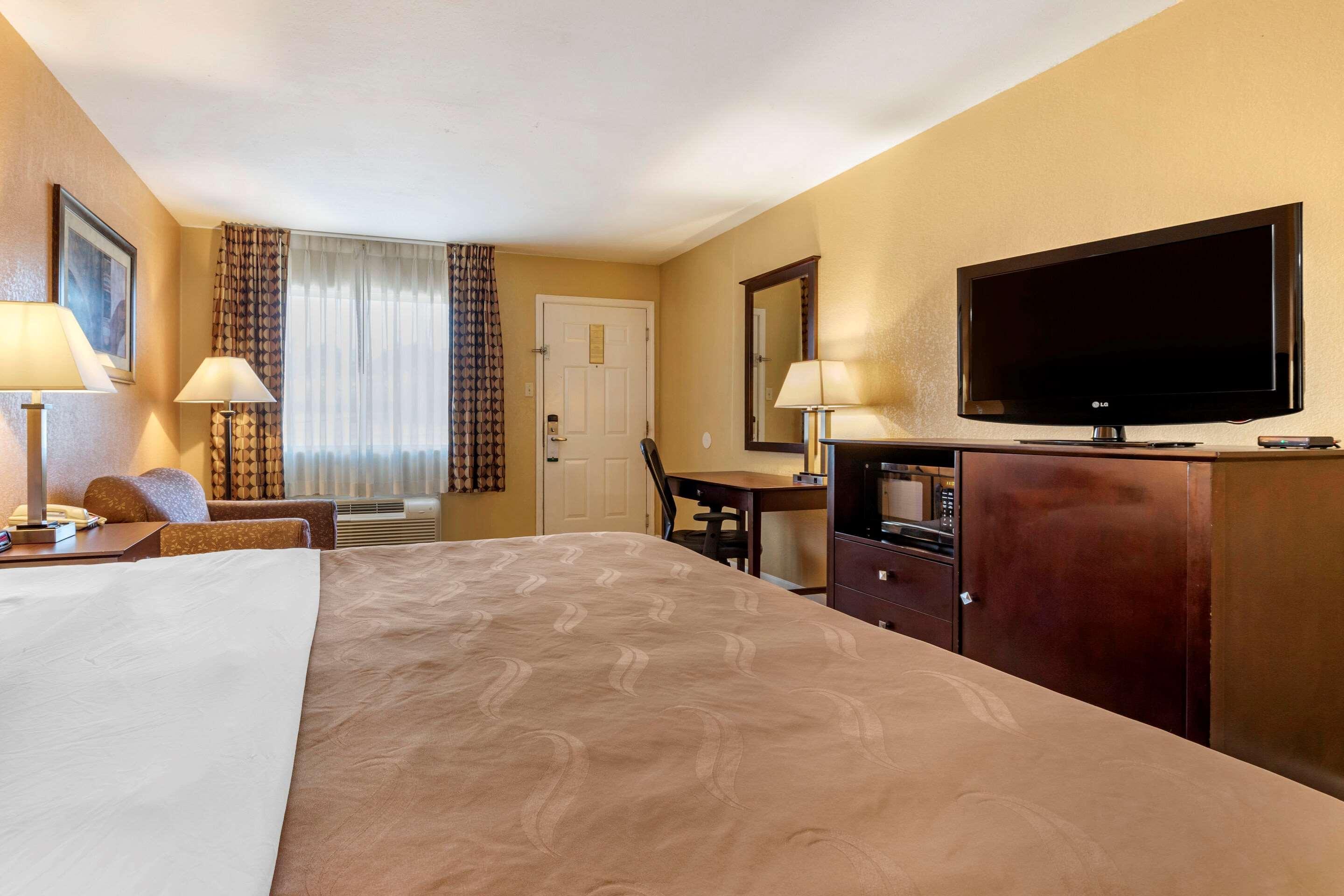 Quality Inn Russellville I-40 מראה חיצוני תמונה