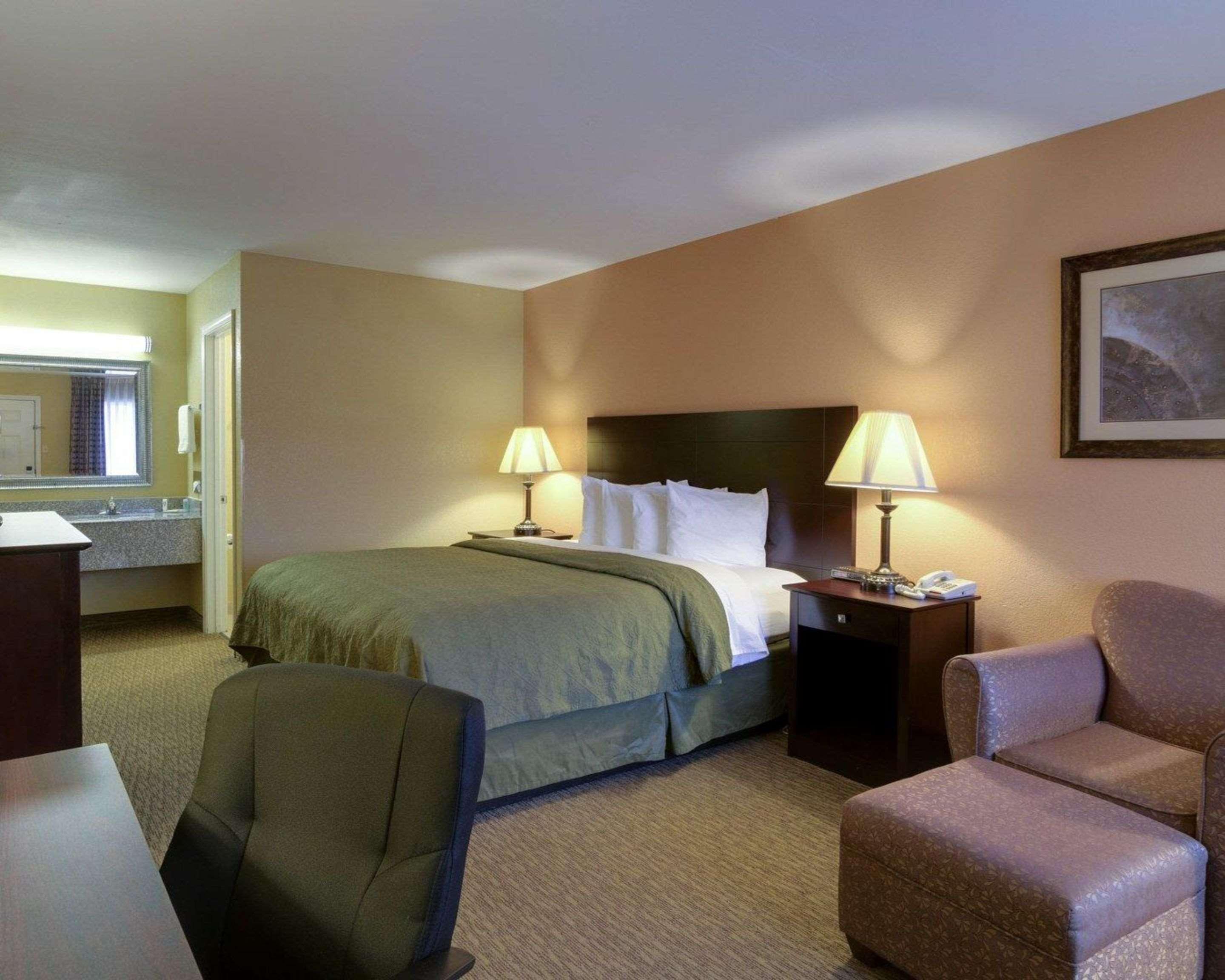 Quality Inn Russellville I-40 מראה חיצוני תמונה
